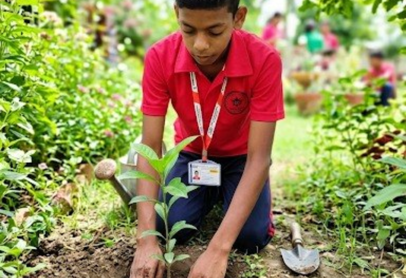Students doing community service